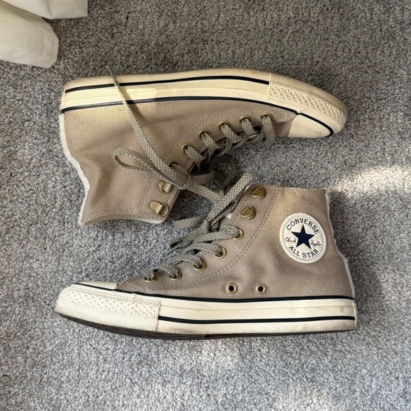 Converse Chuck Taylor Womens High Top Faux Fur Lined Taupe Tan Sneakers 8 - Picture 5 of 10